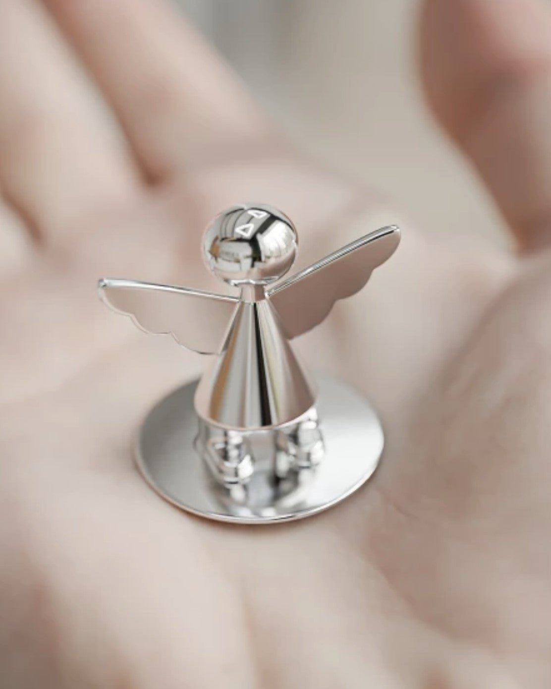 Mini Anjo da Guarda com Santinho – Dourado ou Prata