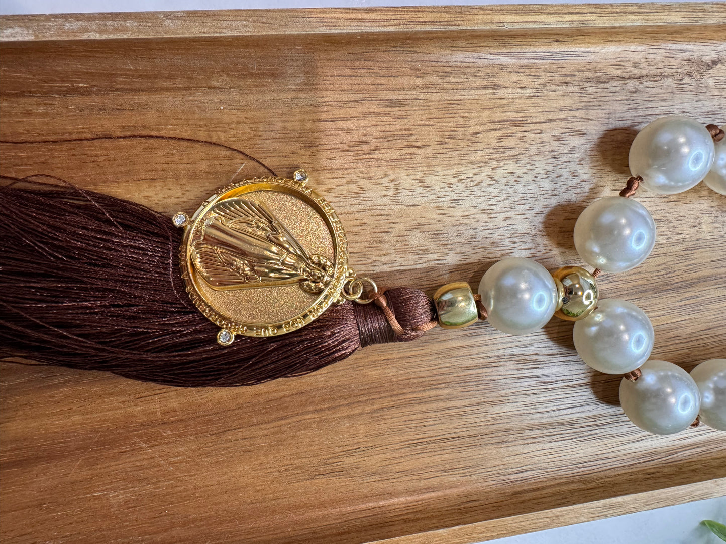 Collar de mesa de Nuestra Señora