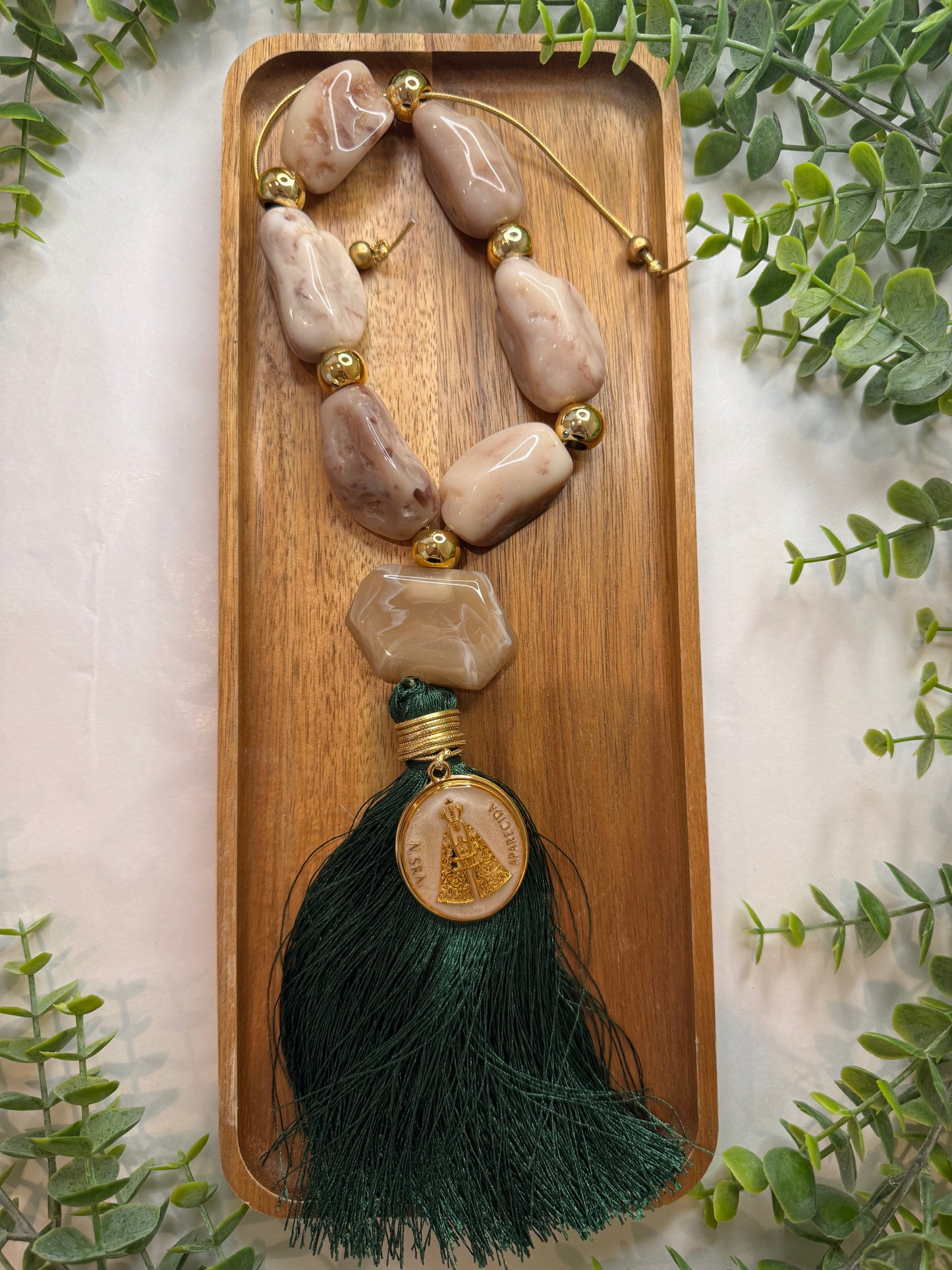 Collar de mesa de Nuestra Señora