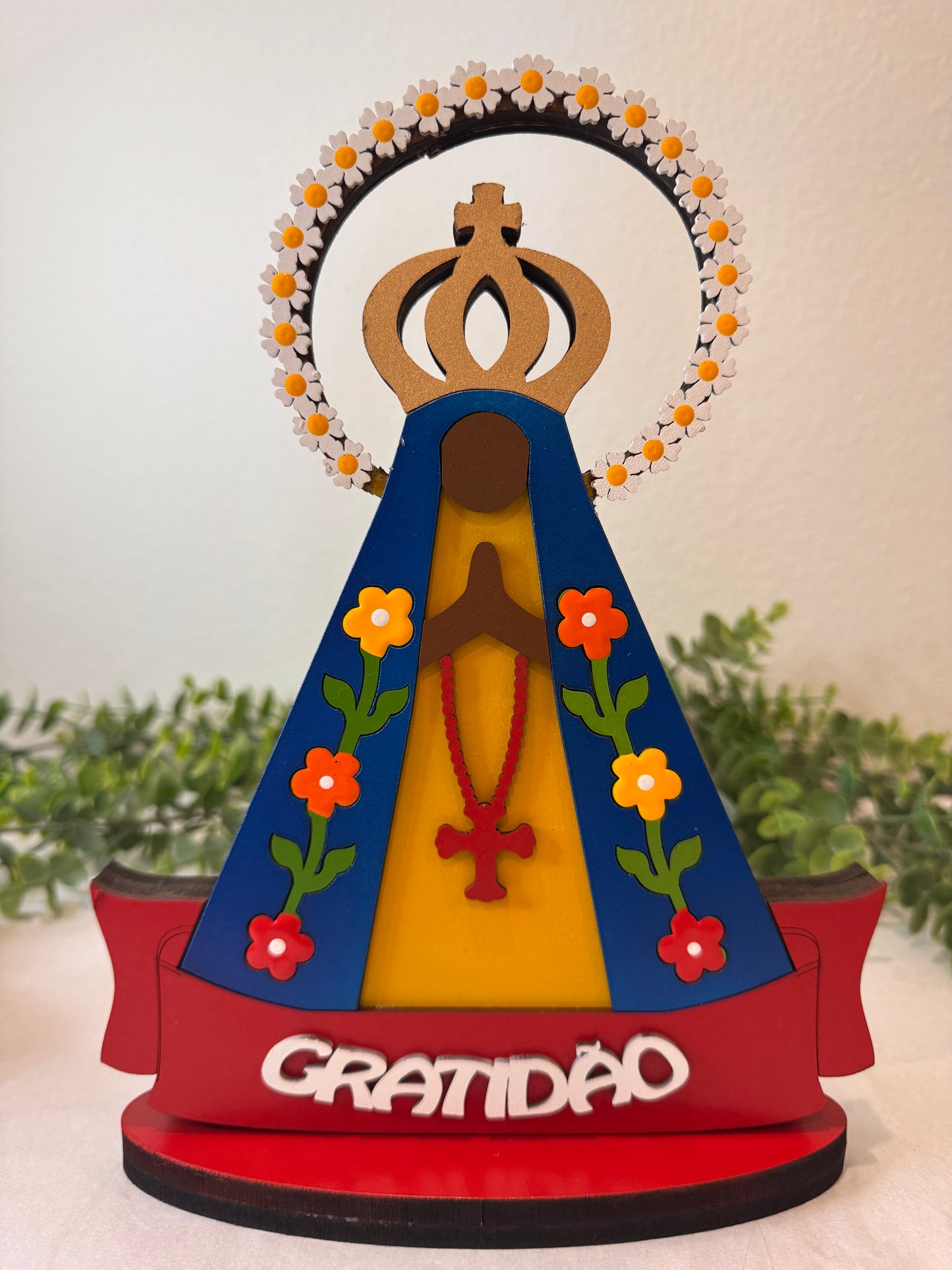 Nossa Senhora Aparecida com Esplendor Floral Branco – “Gratidão”