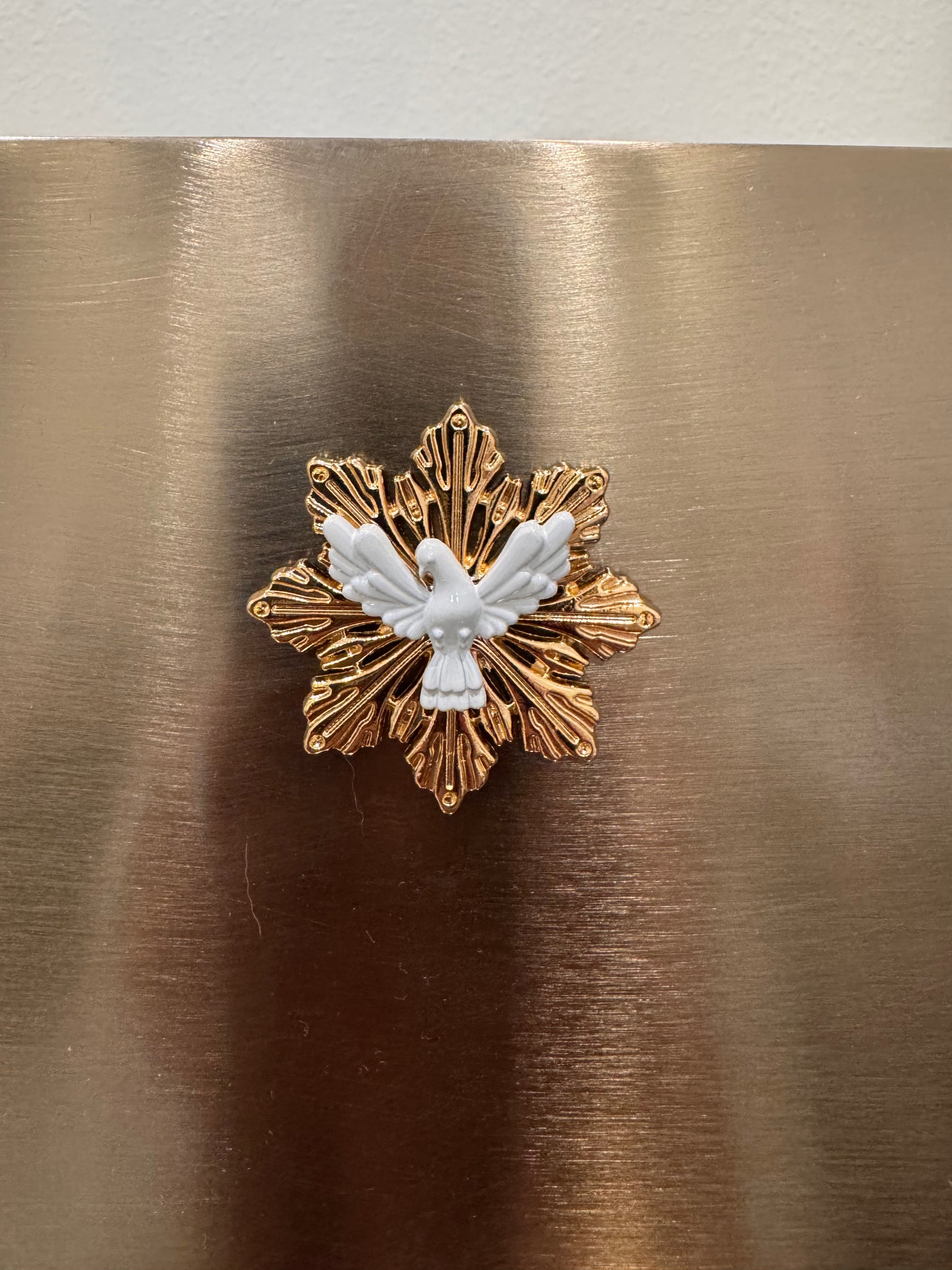Ímã Esplendor Divino Espírito Santo – Dourado