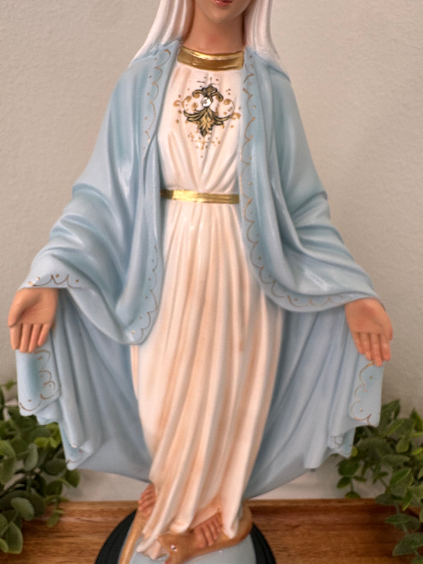 Our Lady of Graces – 30 cm