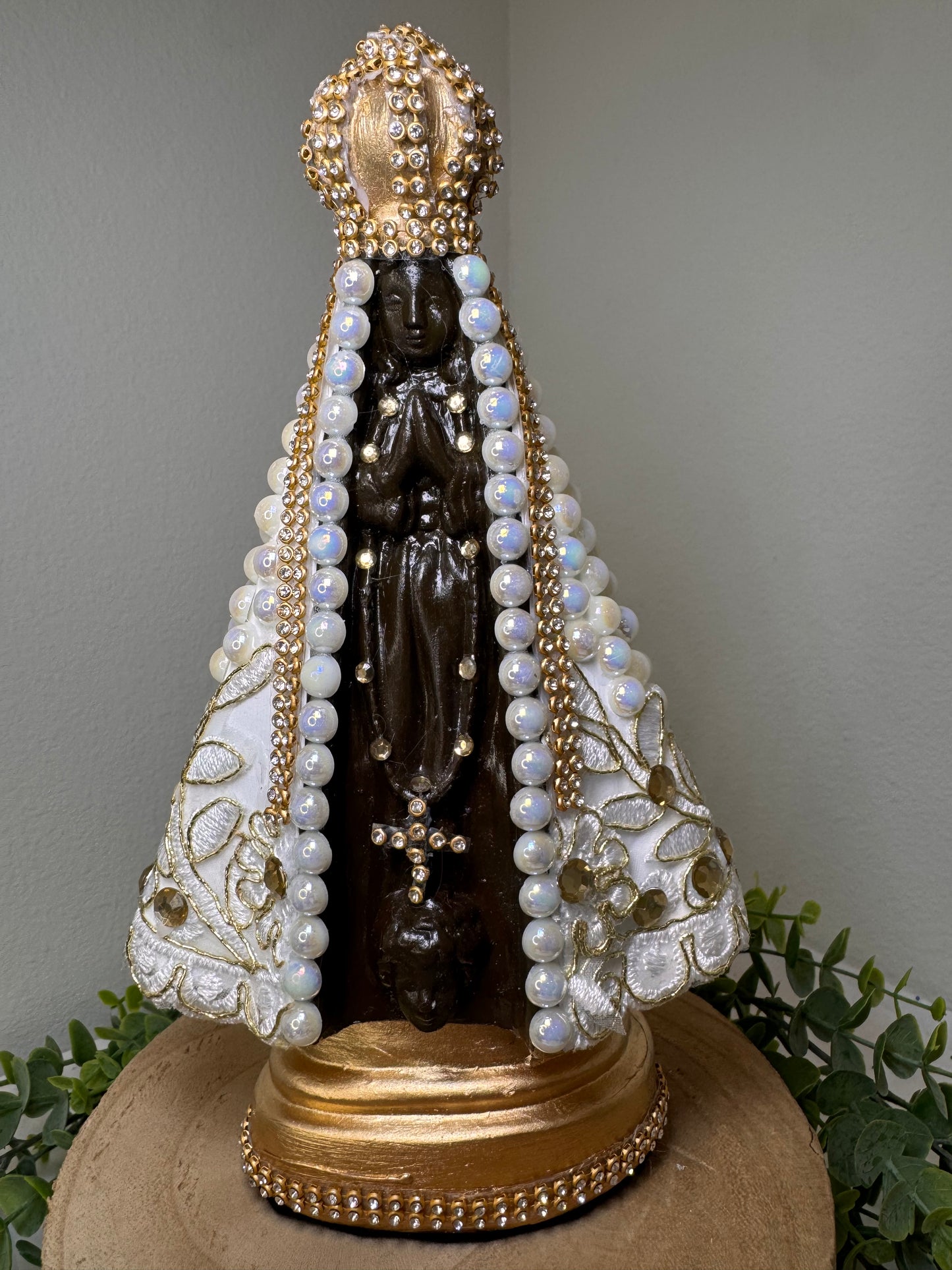 Imagens de Nossa Senhora Aparecida em Gesso — Cheias de Fé, Beleza e Simplicidade