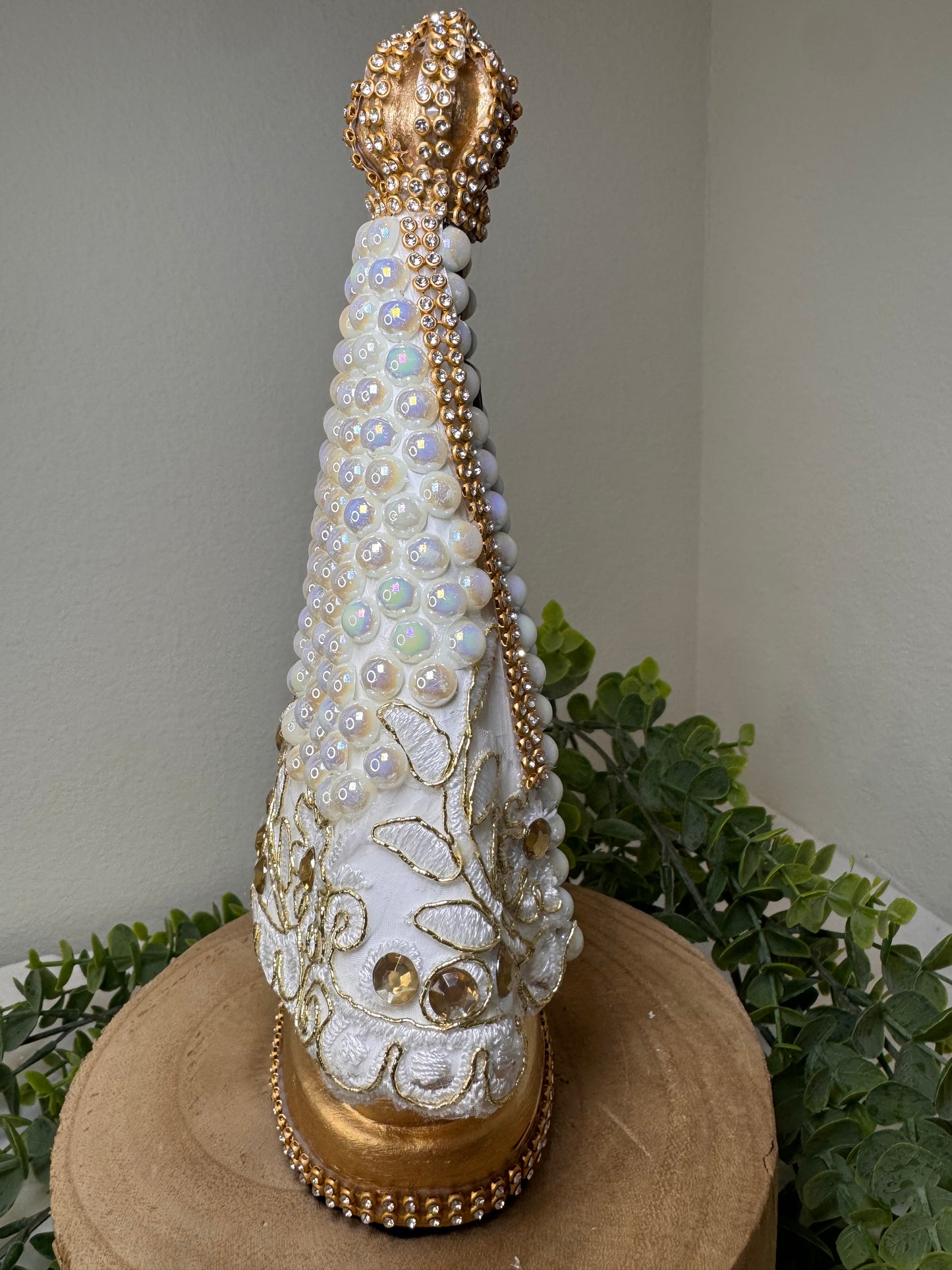 Imagens de Nossa Senhora Aparecida em Gesso — Cheias de Fé, Beleza e Simplicidade