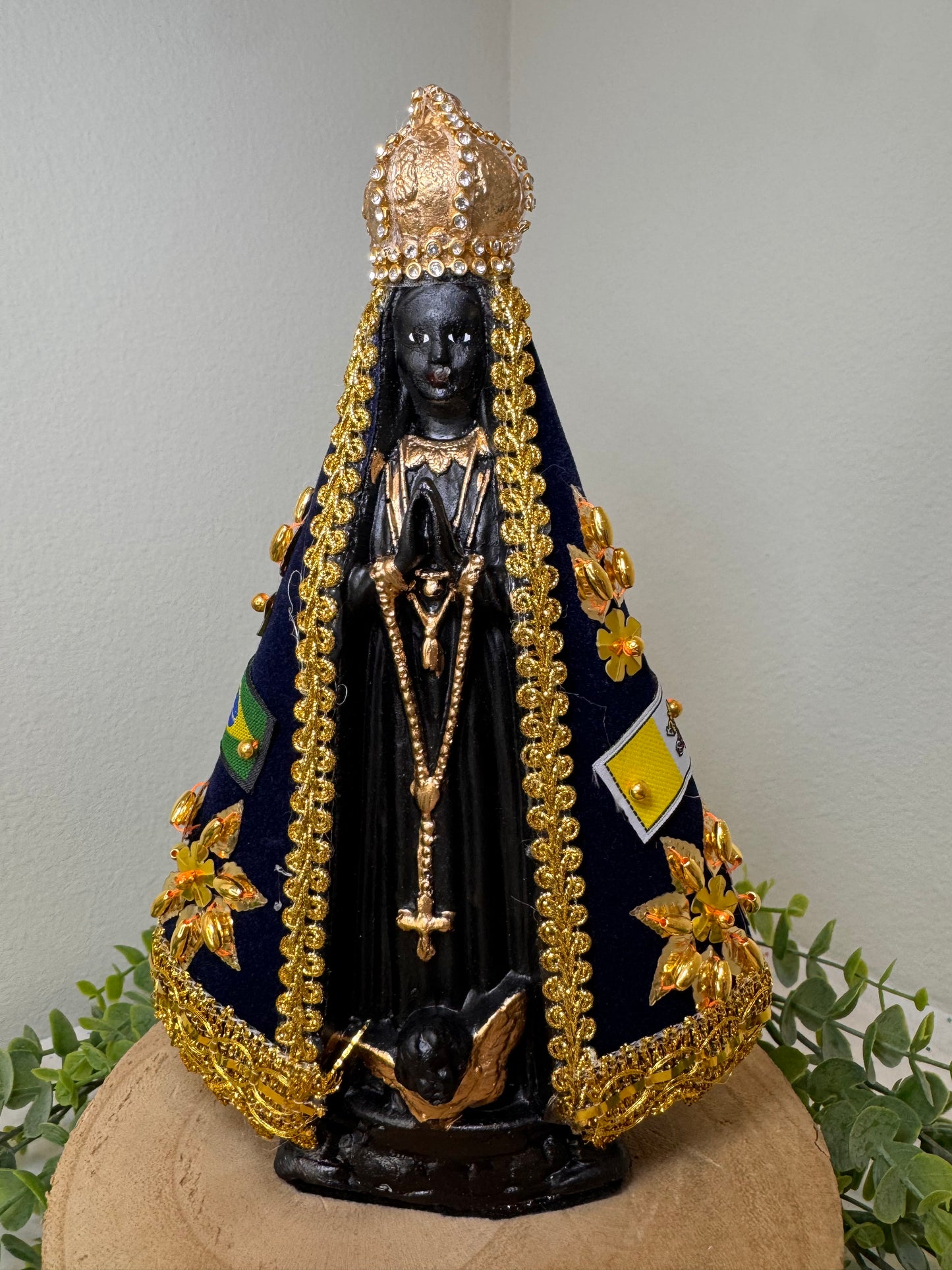 Imagens de Nossa Senhora Aparecida em Gesso — Cheias de Fé, Beleza e Simplicidade