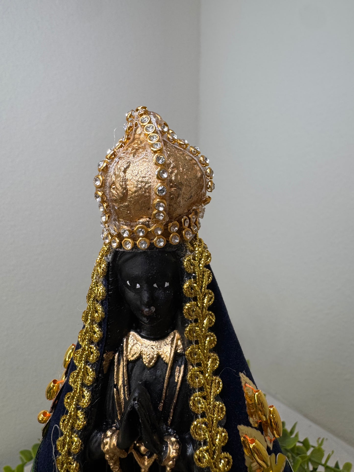 Imagens de Nossa Senhora Aparecida em Gesso — Cheias de Fé, Beleza e Simplicidade