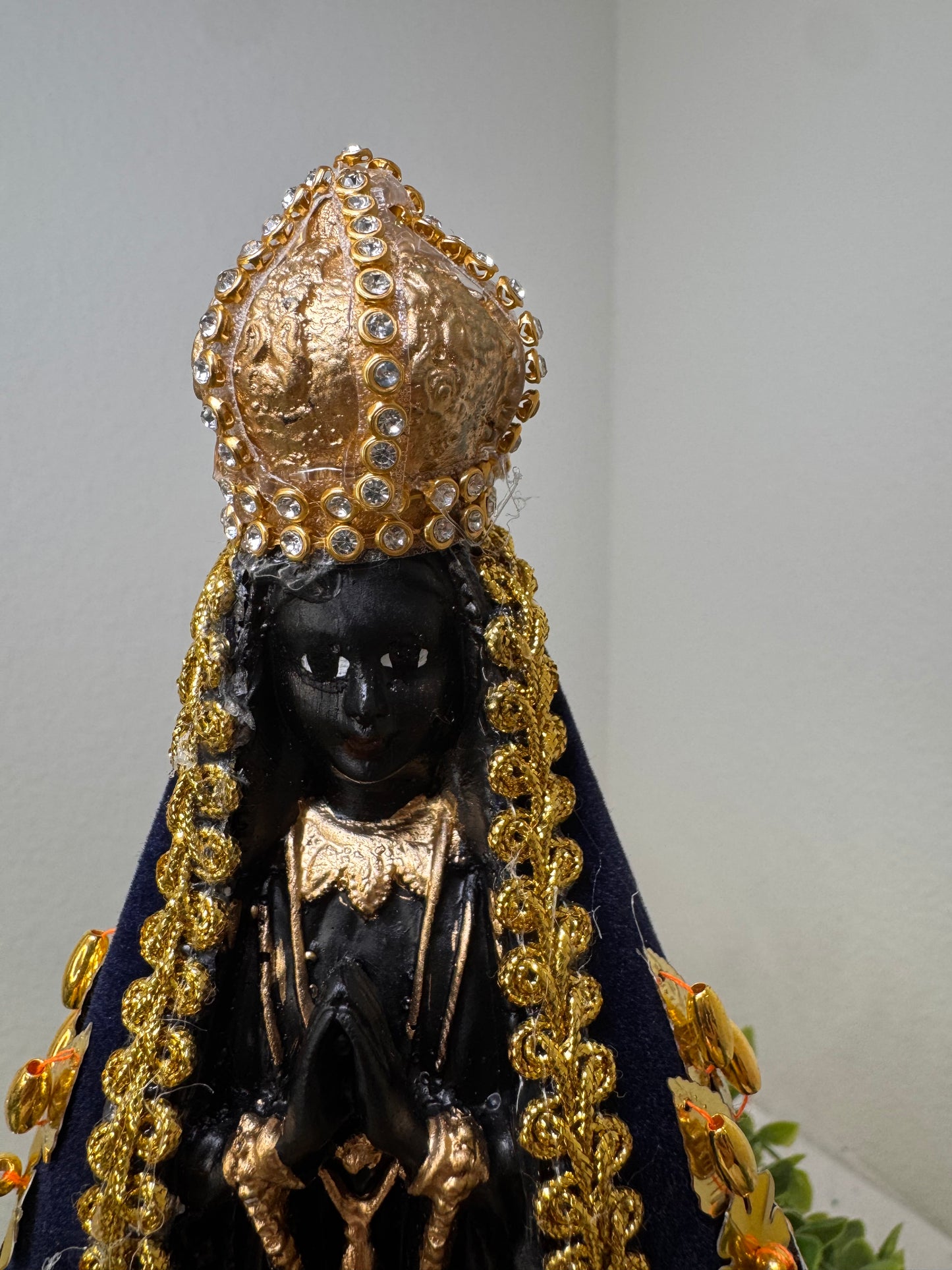 Imagens de Nossa Senhora Aparecida em Gesso — Cheias de Fé, Beleza e Simplicidade