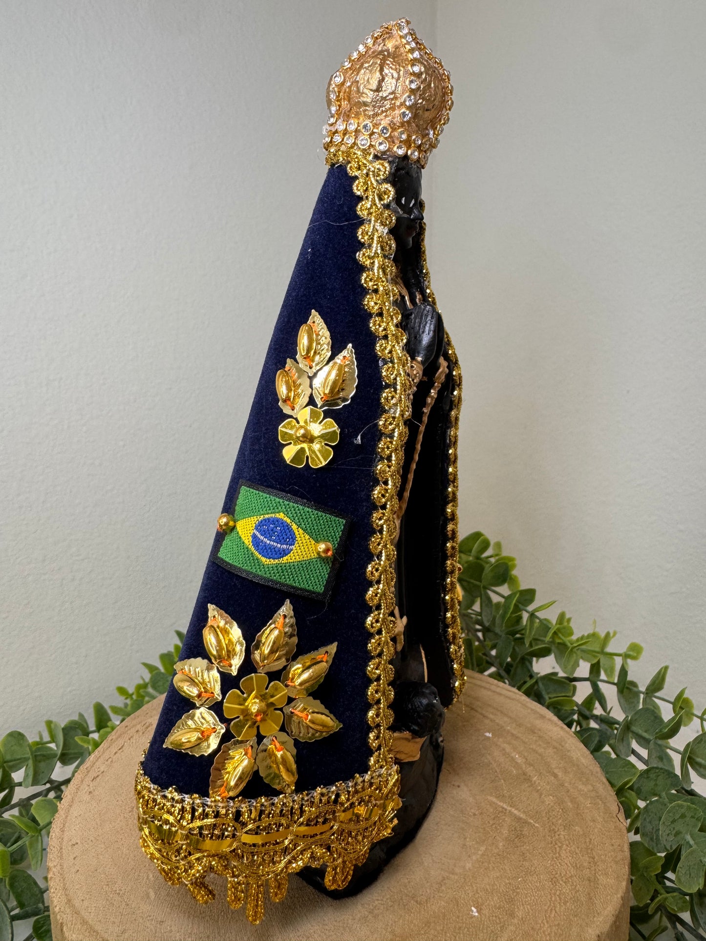 Imagens de Nossa Senhora Aparecida em Gesso — Cheias de Fé, Beleza e Simplicidade