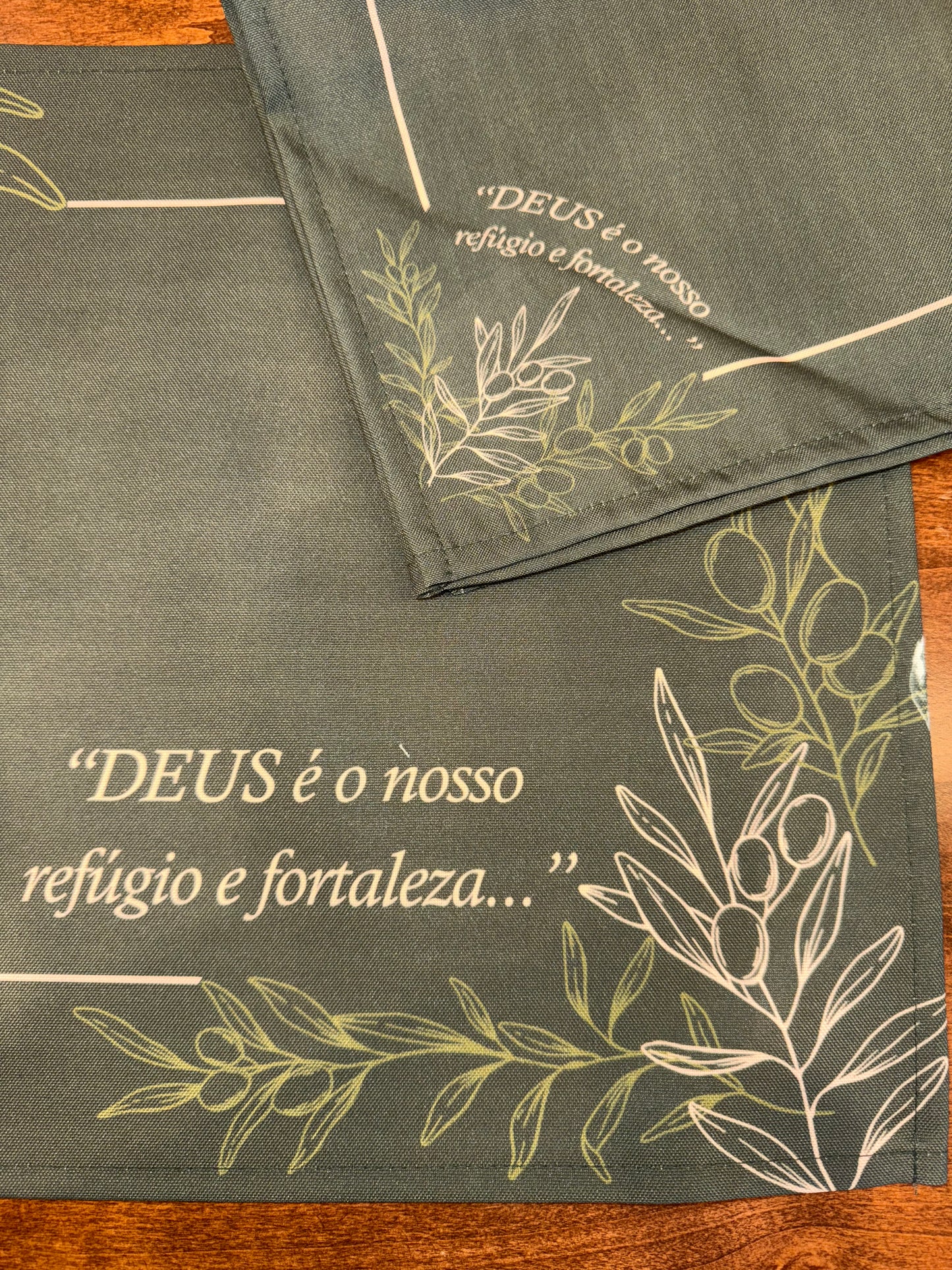 Religious Placemat – Kit with 4 Placemats + 4 Napkins