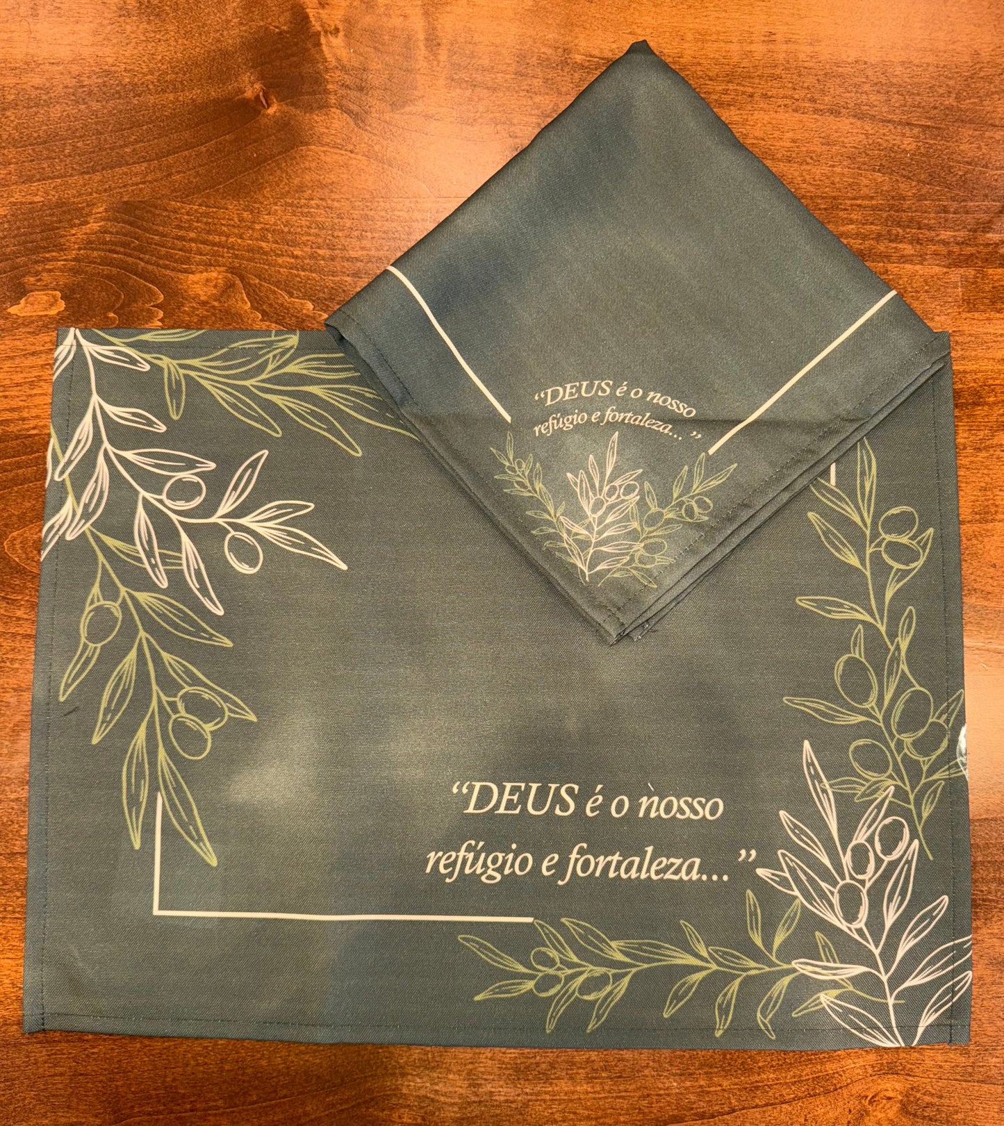 Religious Placemat – Kit with 4 Placemats + 4 Napkins