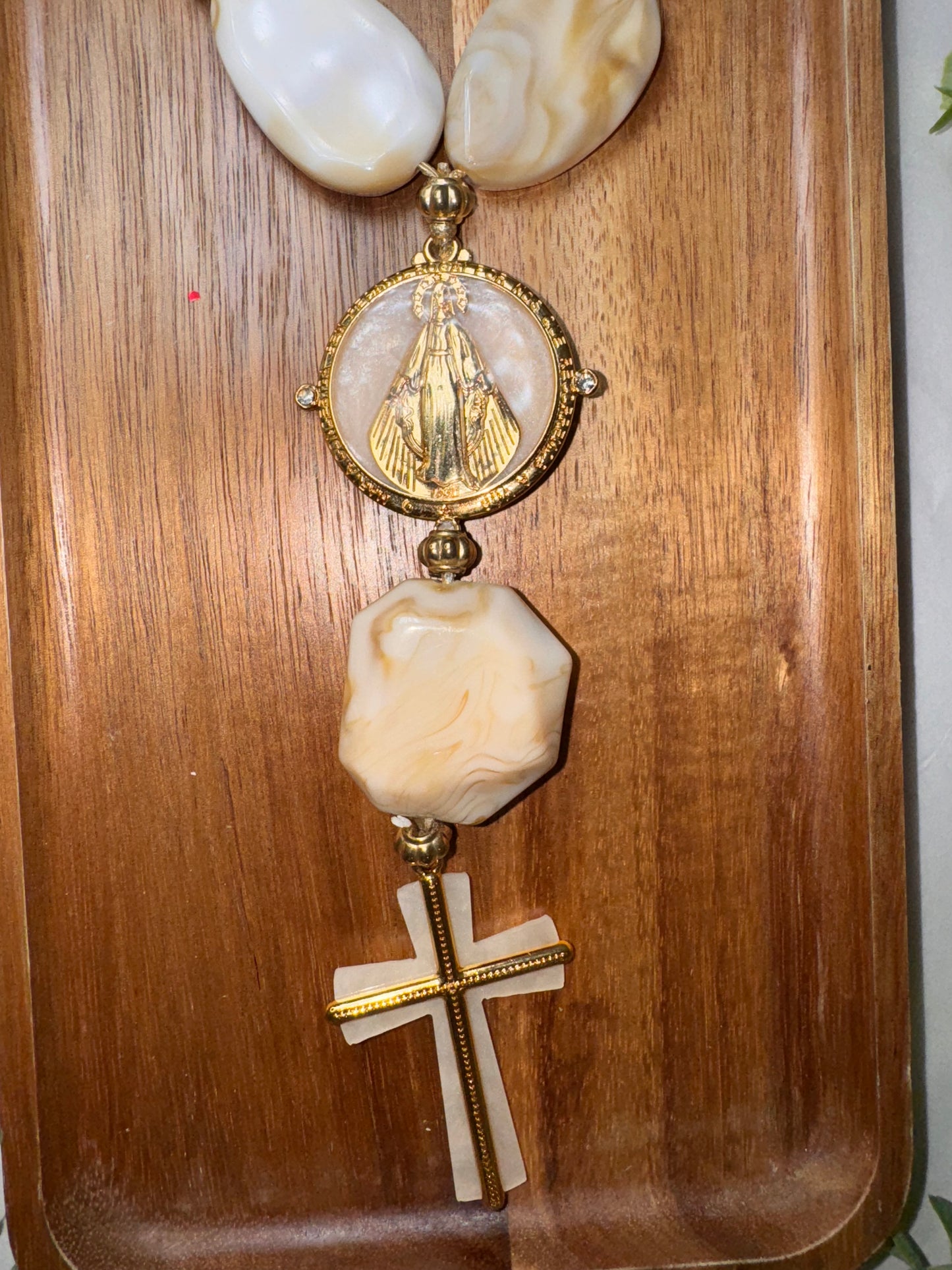 Collar de mesa de Nuestra Señora