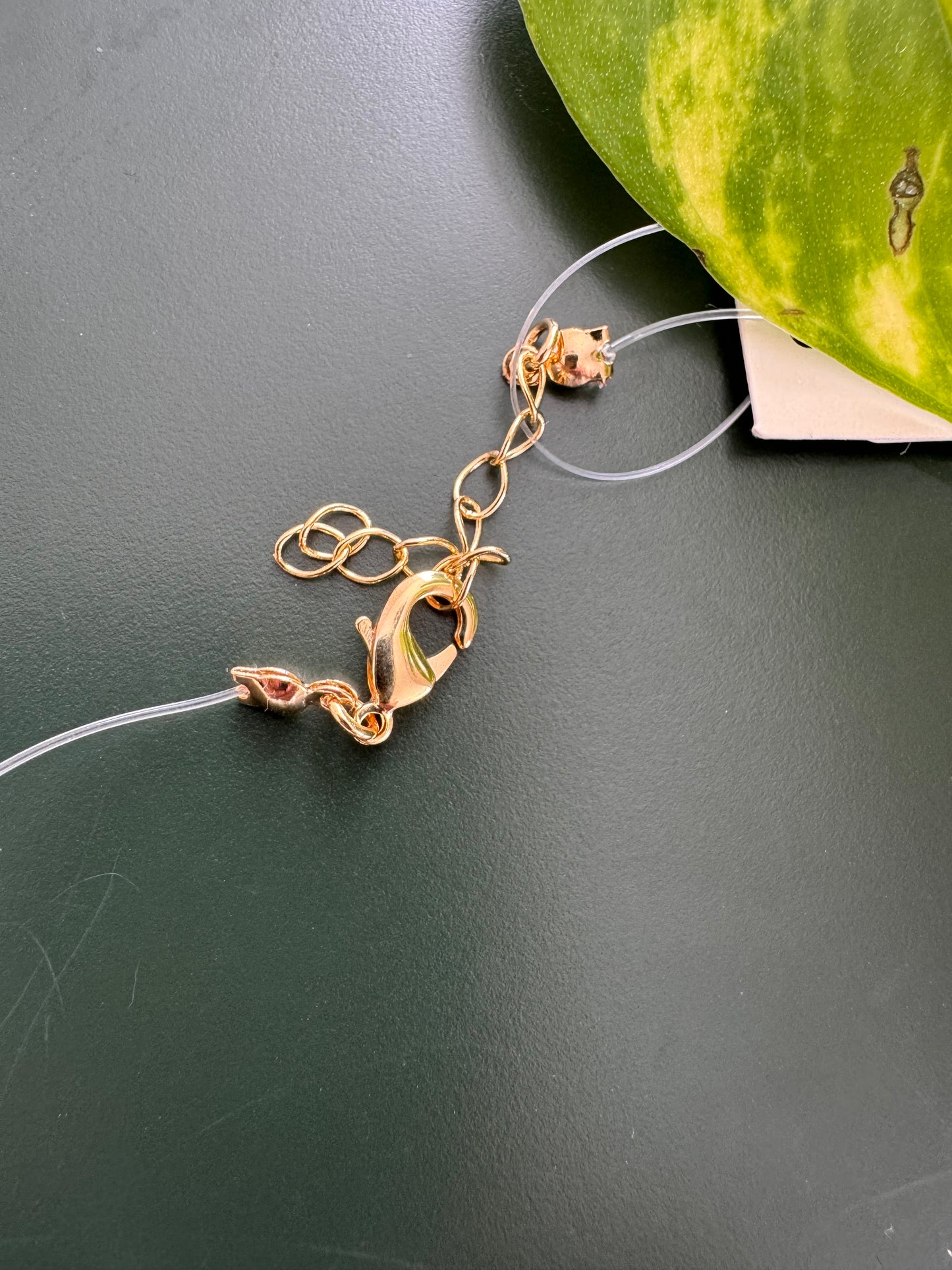 Colar com Espírito Santo em Madrepérola – Fio de Nylon