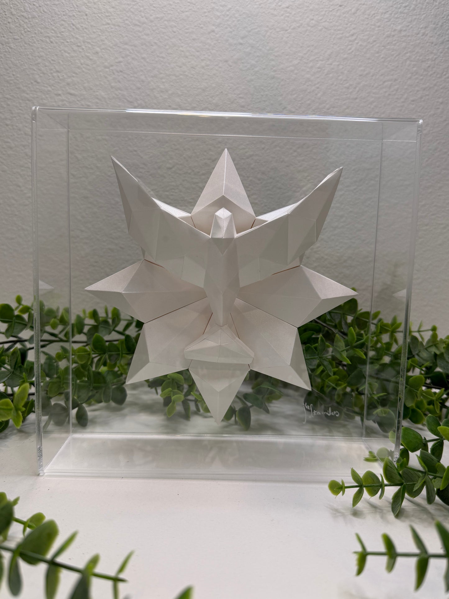 Holy Spirit Sculpture – Mariana Kamilos (Size P)