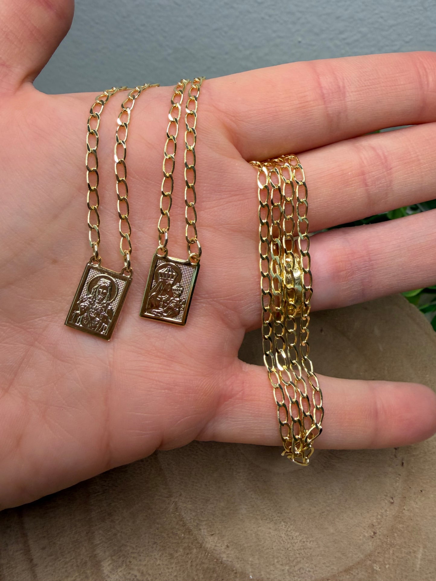 Escapulário Cartier – Banhado a Ouro