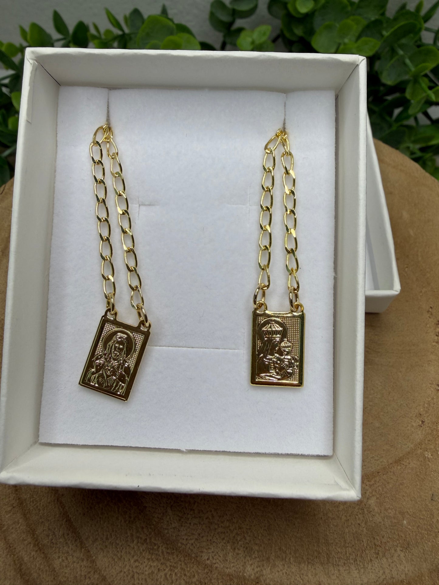 Escapulário Cartier – Banhado a Ouro