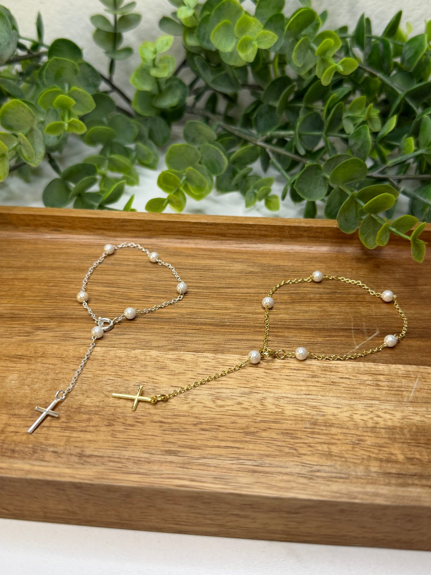 Pulseira Terço Pérolas – Fé no Pulso