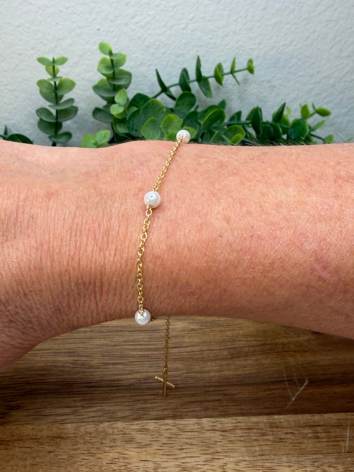 Pulseira Terço Pérolas – Fé no Pulso