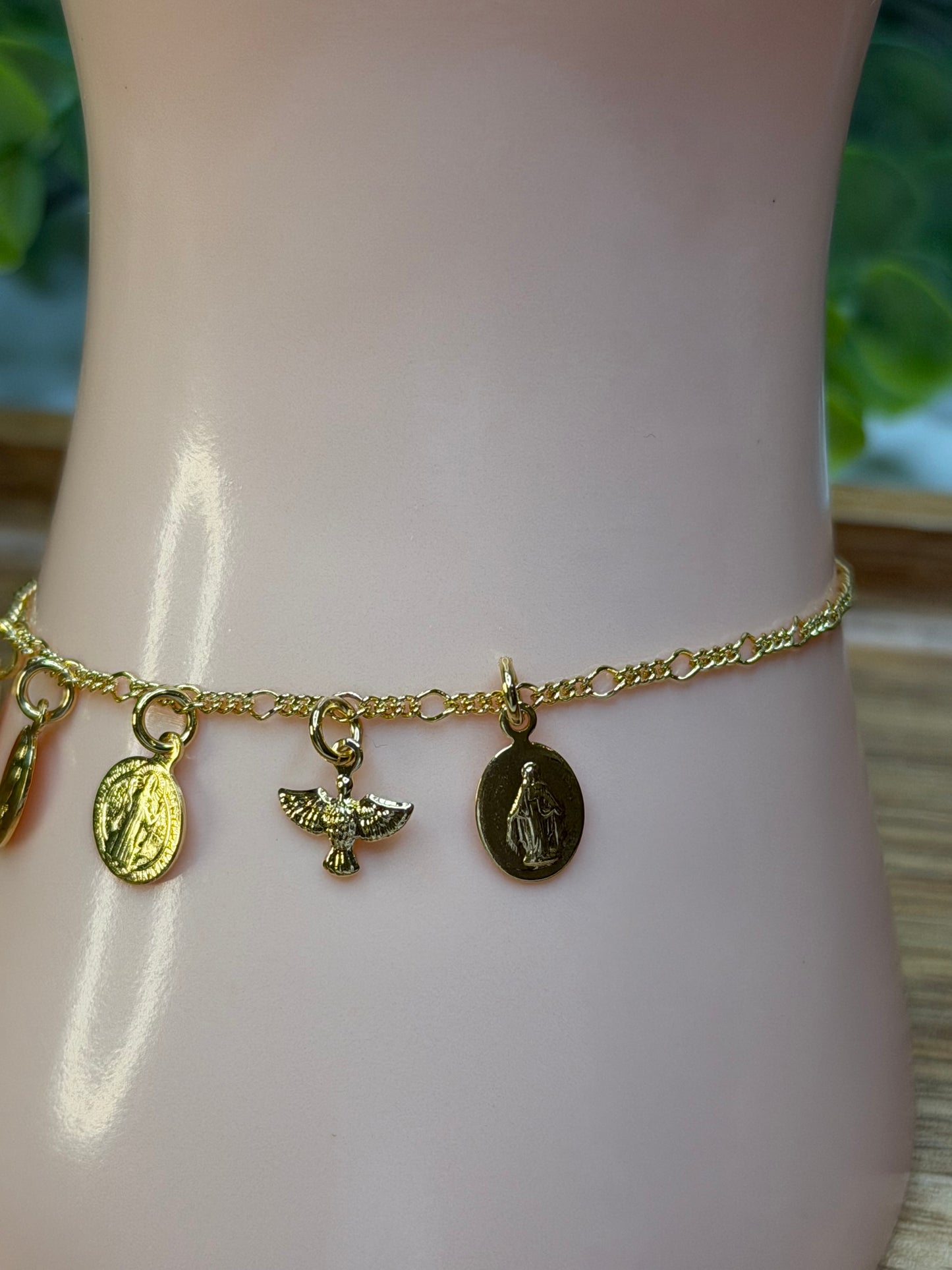 Pulseira Nossa Proteção – Devoções Marianas & São Bento