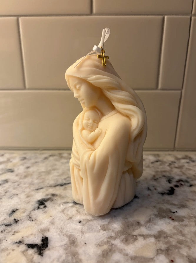 Vela Decorativa Nossa Senhora com o Menino Jesus – Amor de Mãe
