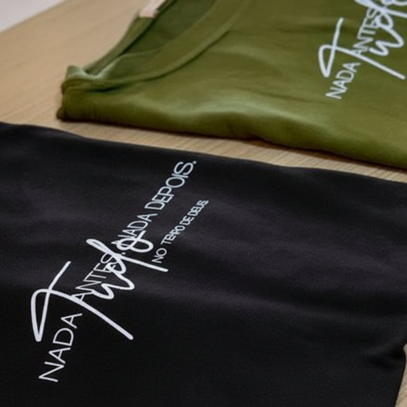 Camiseta Tudo no Tempo de Deus (Unisex)