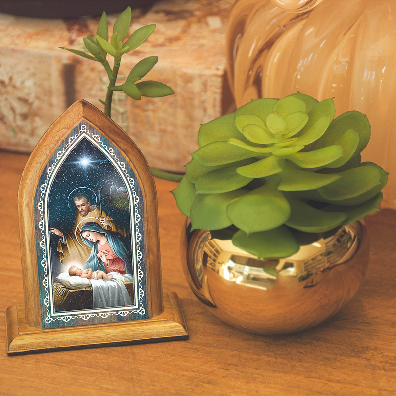 Capelinha de Natal em Madeira com Oração do Presépio – 13,5 cm