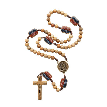 Terço de Madeira Imbuia com Mistérios Resinados – Contas 10 mm