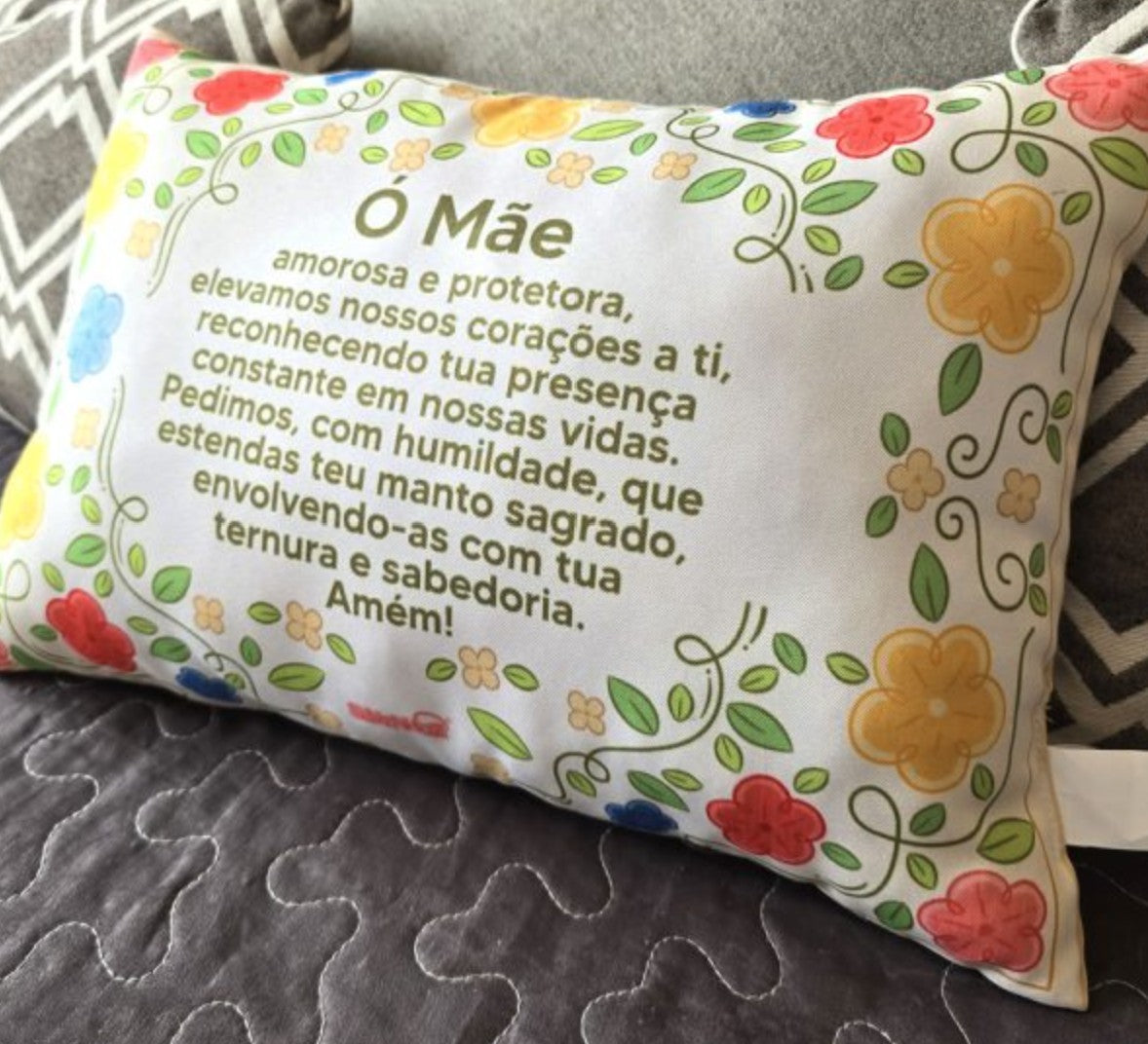 Almofada Maria Mãe – Me Cobre com Teu Manto