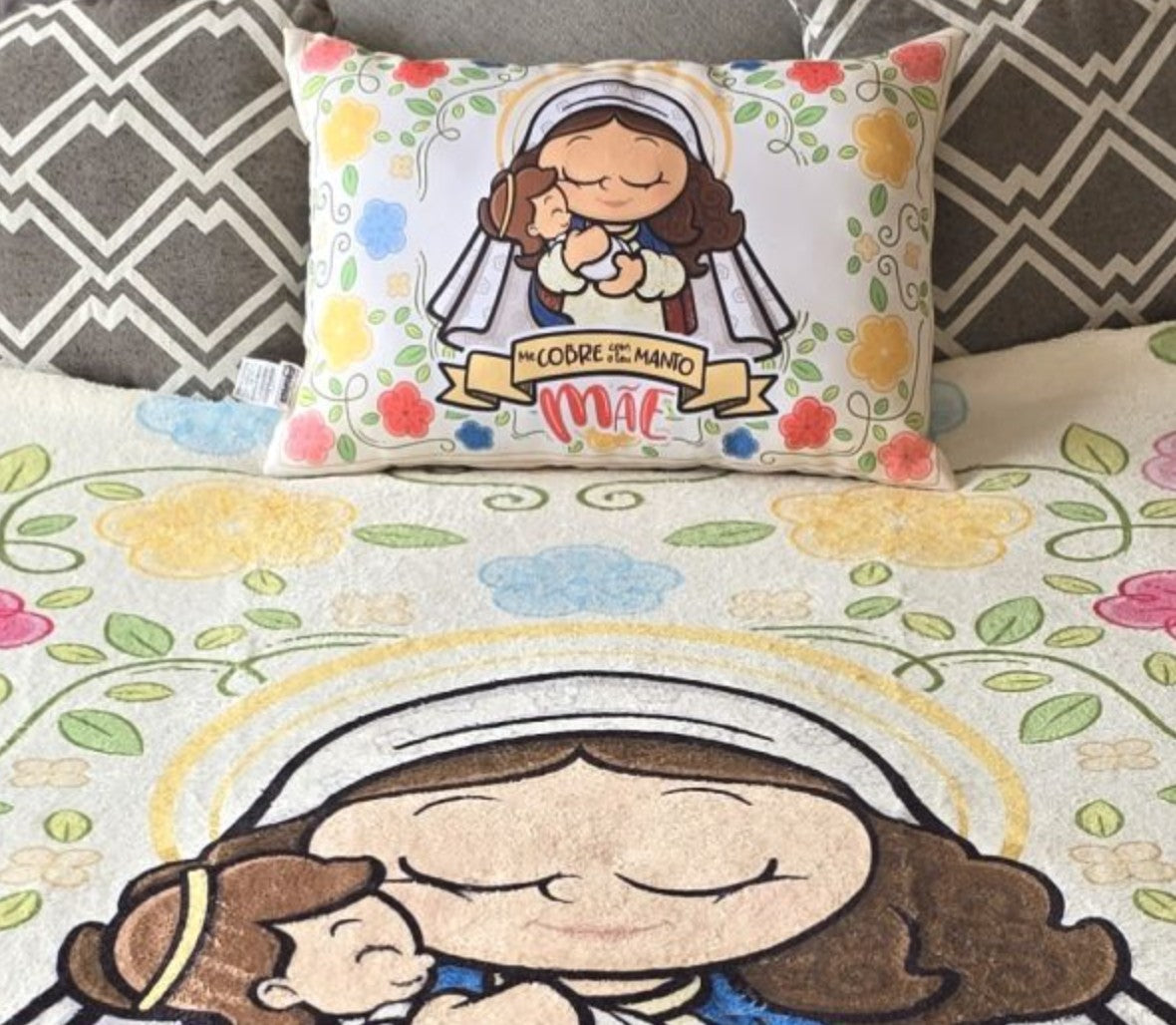 Almofada Maria Mãe – Me Cobre com Teu Manto
