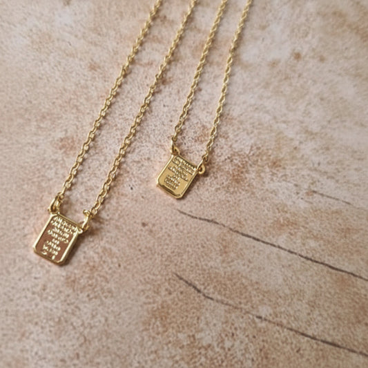 Escapulário Pai Nosso e Salmo 23 – 70cm | Plaquinhas Devocionais | Banhado a Ouro 18K