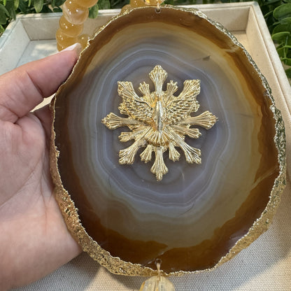 Colar de Mesa Decorativo Espírito Santo em Resina – Tons Caramelo