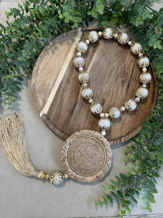 Colar Decorativo São Bento com Medalha – Proteção e Fé