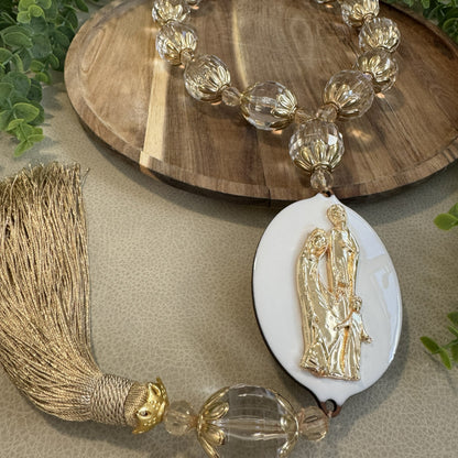 Colar Decorativo Sagrada Família – Presença que Abençoa o Lar