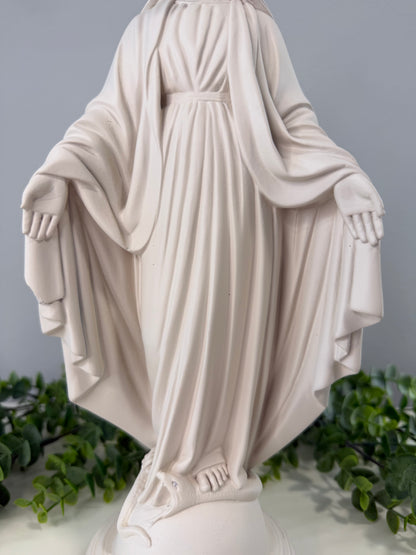 Our Lady of Grace with Halo – 30cm | Piece with delicate damage
