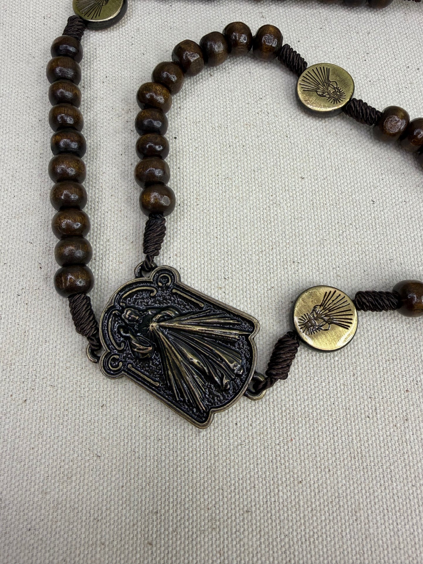 Rosario Jesús Misericordioso en Madera Oscura