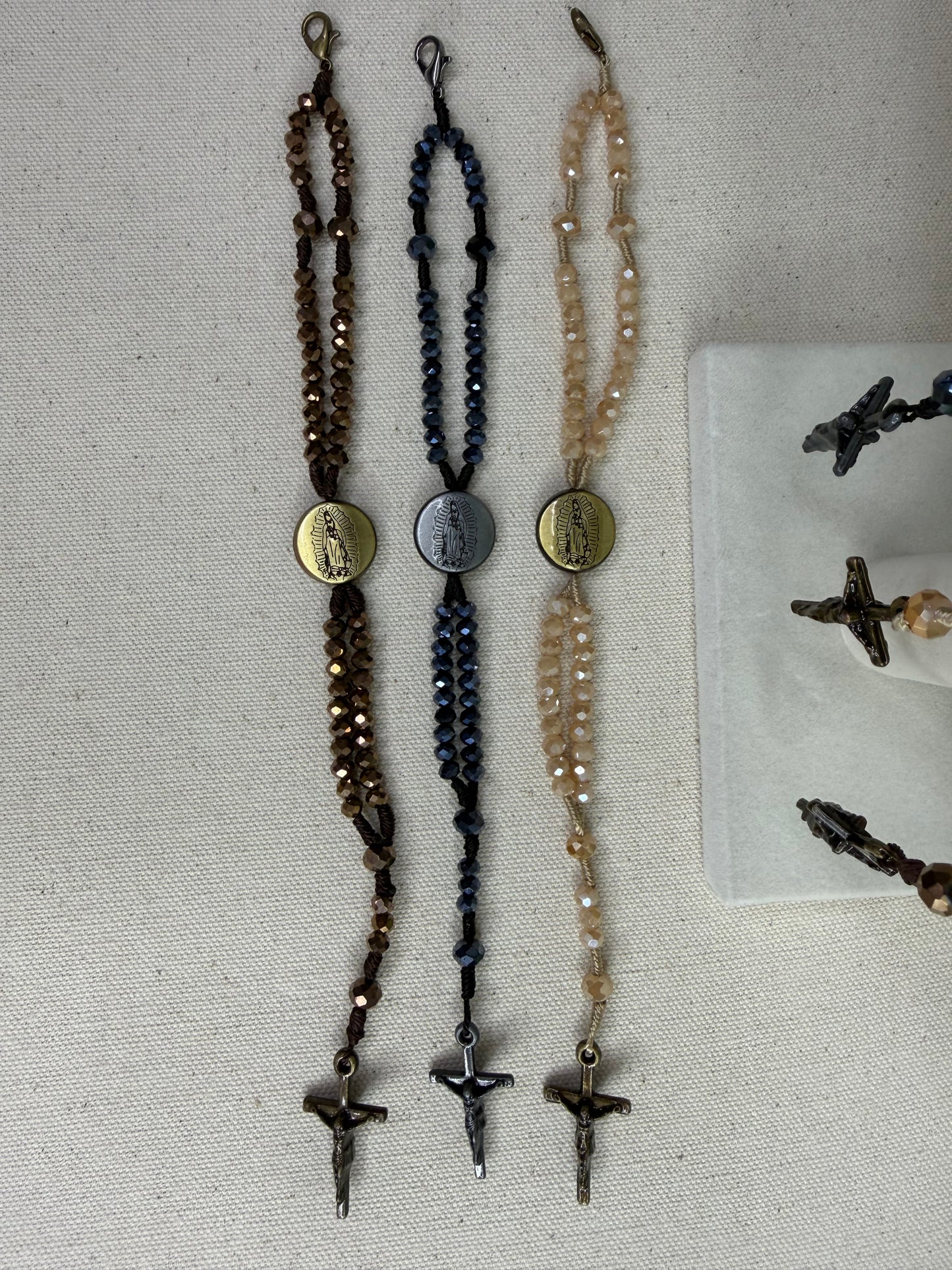 Pulseira Terço Nossa Senhora de Guadalupe com Cristais