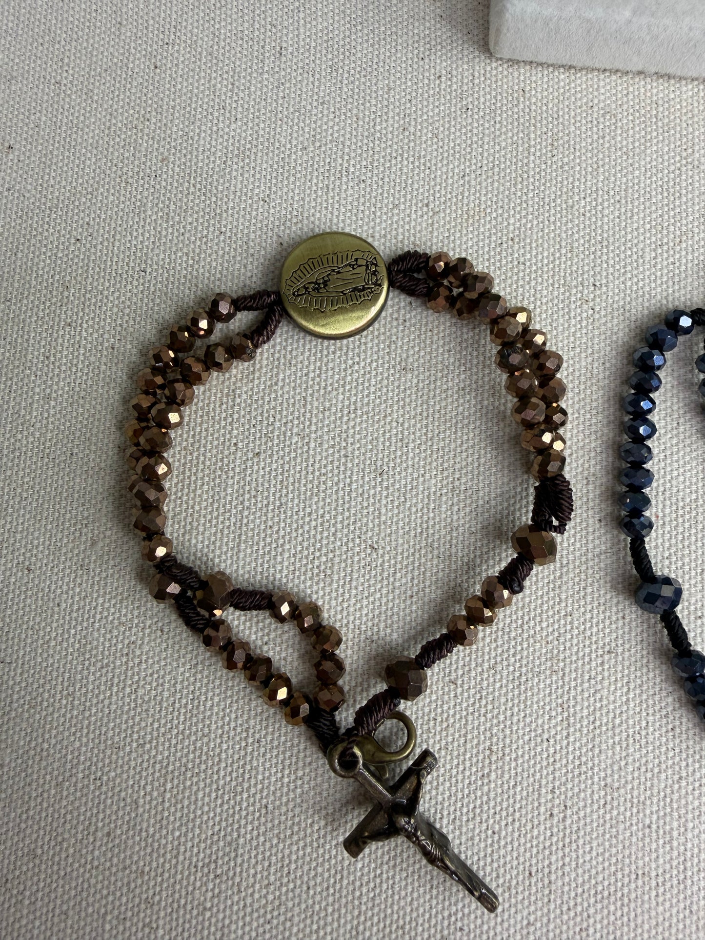 Pulseira Terço Nossa Senhora de Guadalupe com Cristais