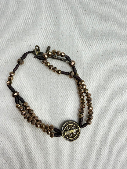 Pulseira Terço de São Bento em Cristais – Proteção, Fé e Elegância