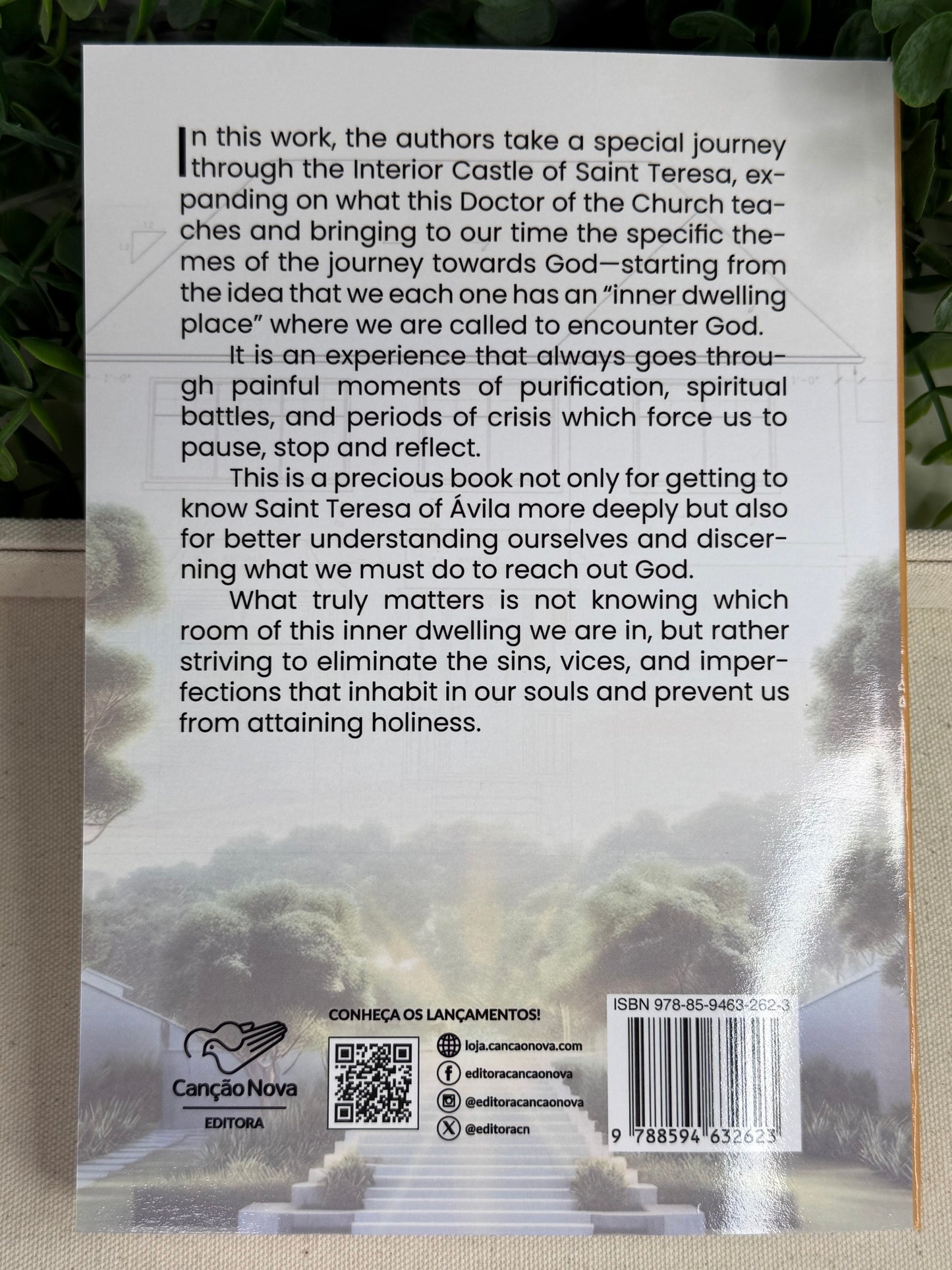 Livro Inner Dwelling - (Livro Casa Interior em inglês)