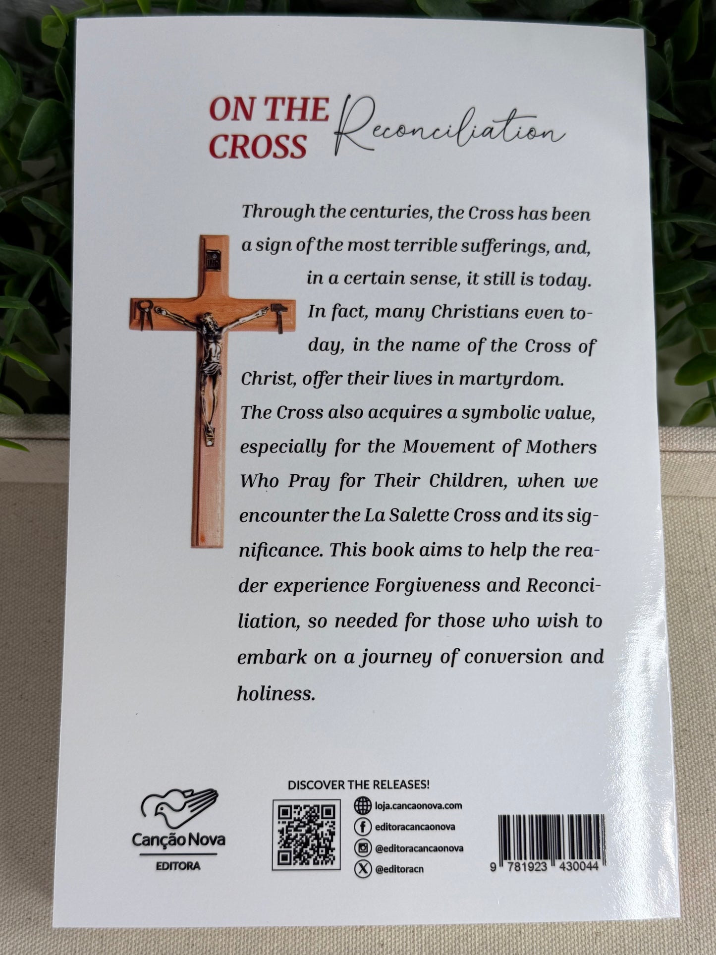 Livro On the Cross – Reconciliation (Na Cruz a Reconciliacão em inglês)