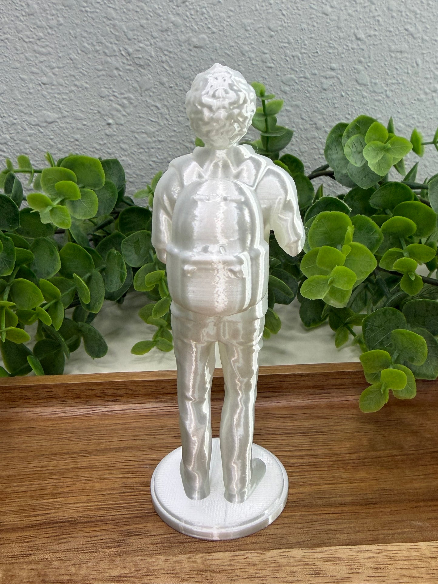 San Carlo Acutis - Escultura 3D Minimalista