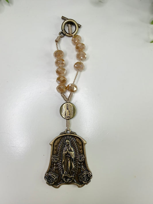 Adorno para Carro ou Bolsa Nossa Senhora de Guadalupe