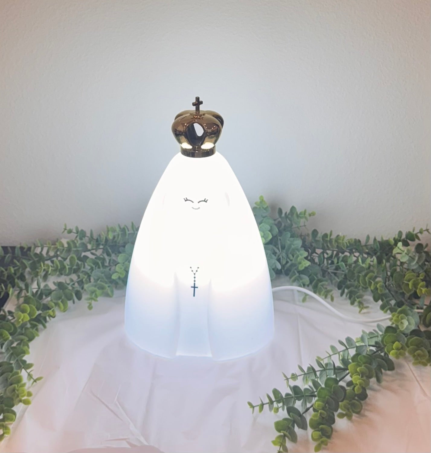 Luminária Nossa Senhora com Coroa Metalizada Dourada