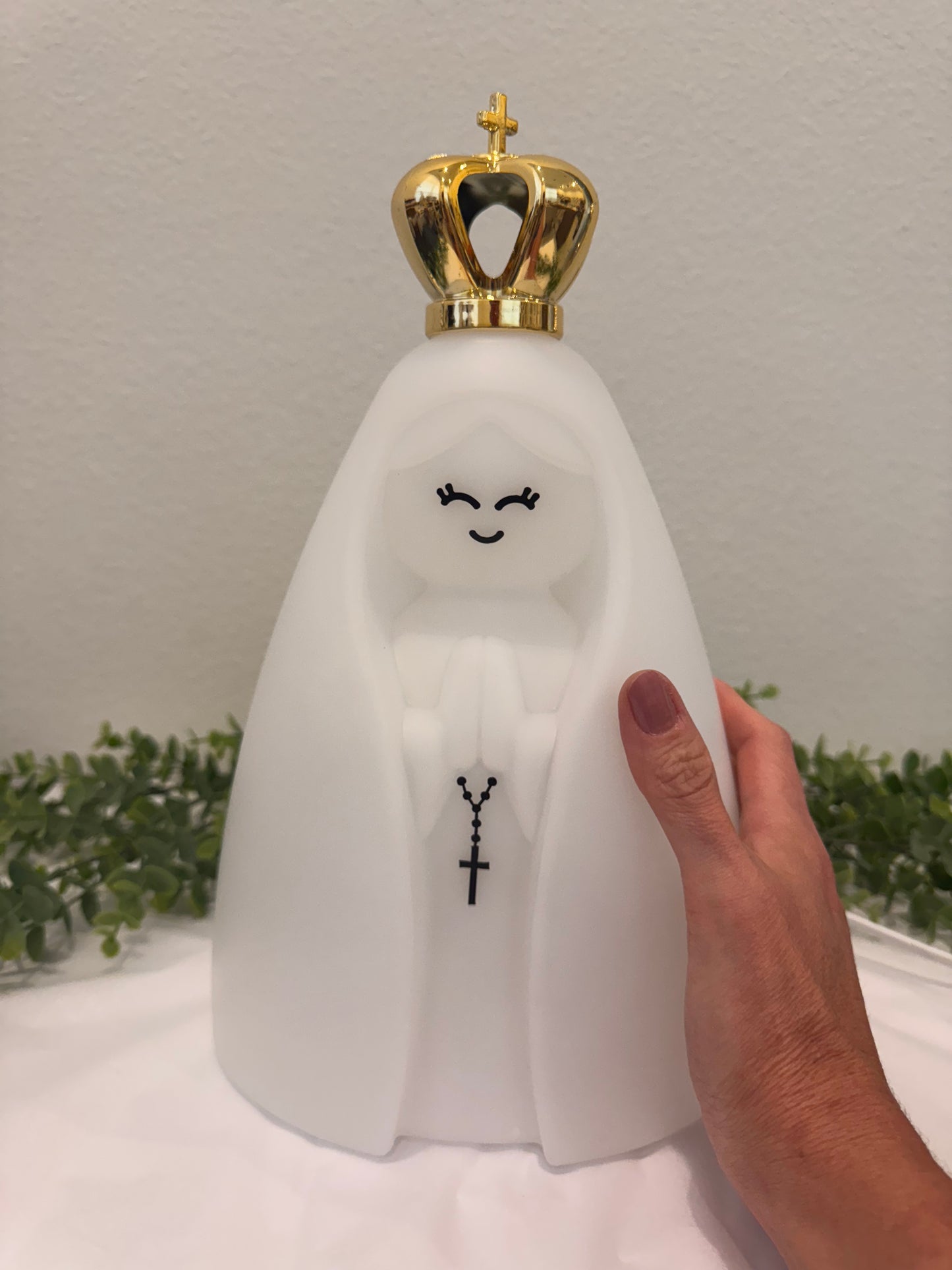 Luminária Nossa Senhora com Coroa Metalizada Dourada