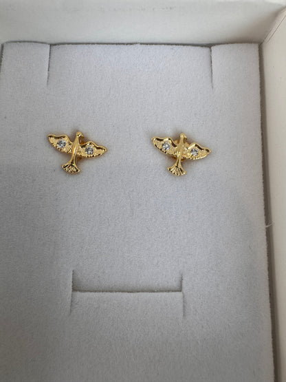 Brinco Espírito Santo com Zircônias – Semijoia