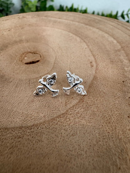 Brinco Espírito Santo com Zircônias – Semijoia