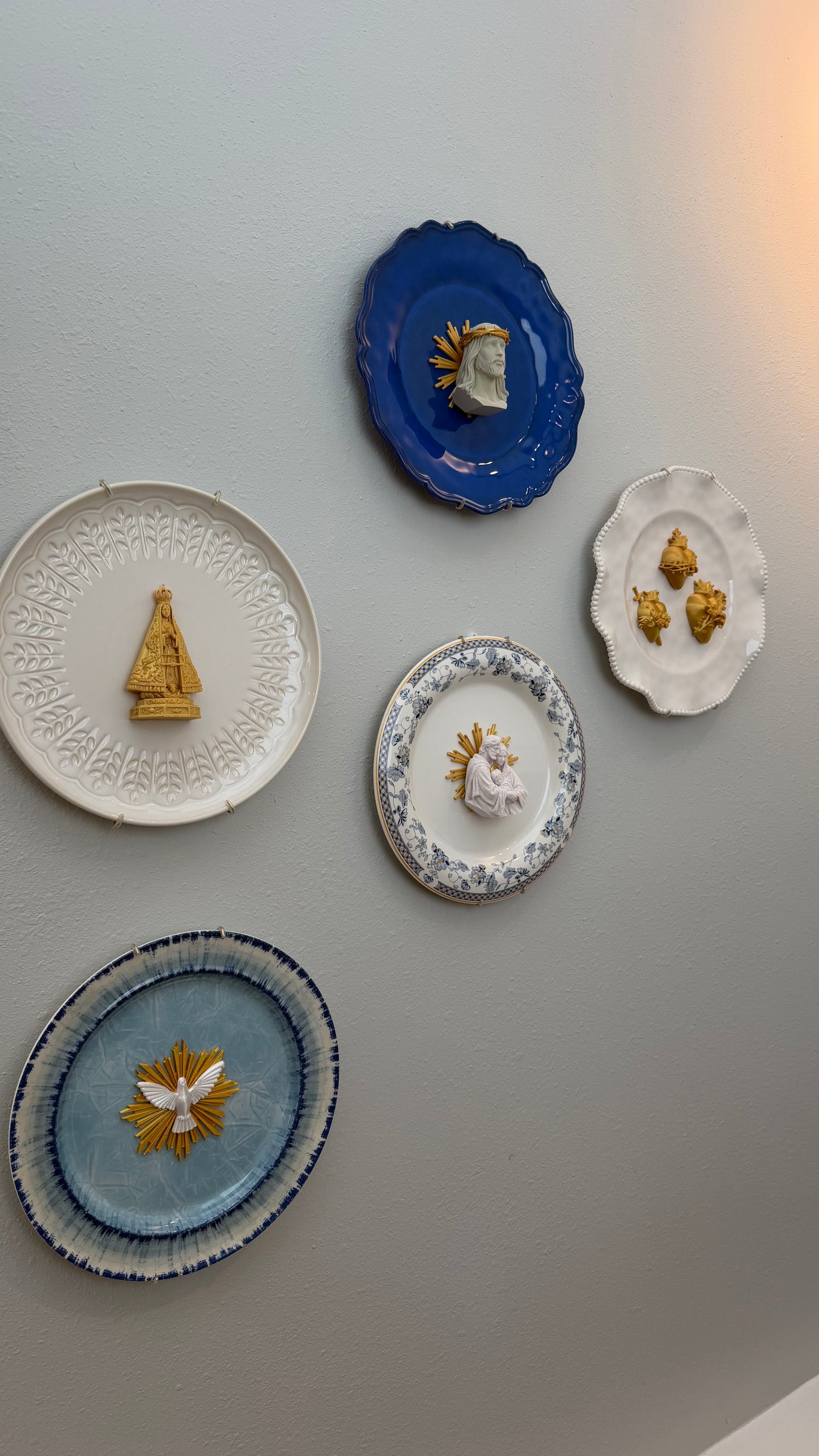 Prato Decorativo Cristo com Coroa de Espinhos