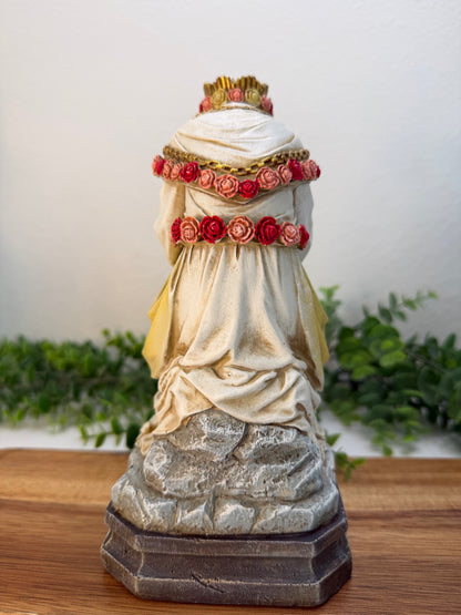 Nossa Senhora de La Salette — 8,5" em Resina (550g)