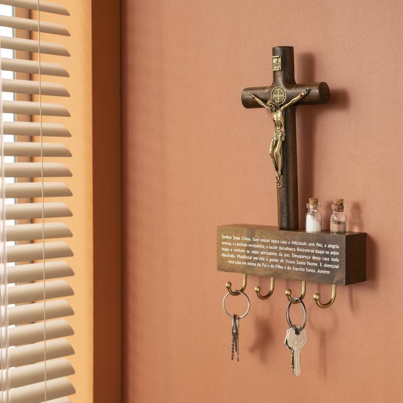 Porta-Chaves Oração do Lar com Crucifixo – 17 cm