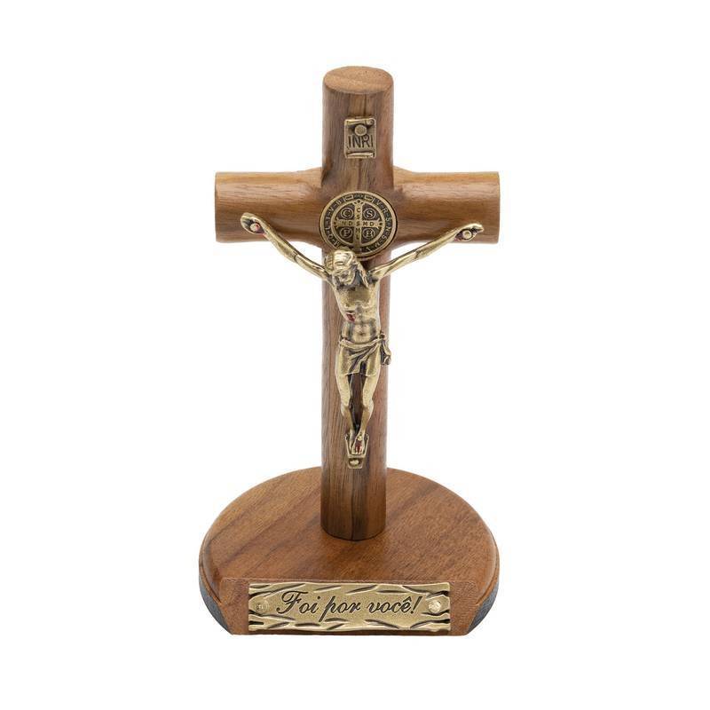 Crucifixo de Mesa em Madeira com Medalha de São Bento – 12 cm