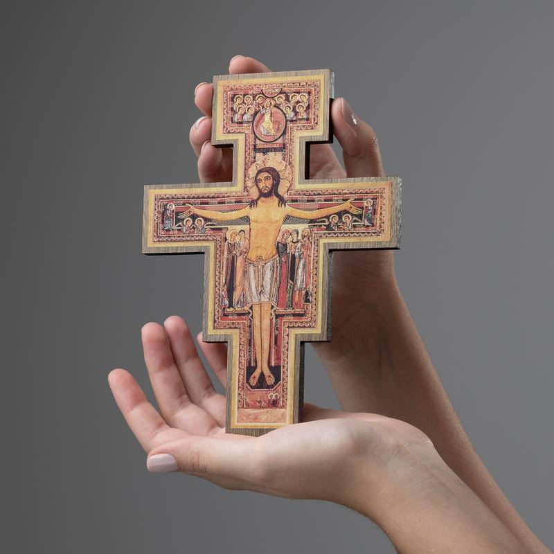 Cruz de São Damião em Madeira para Parede – 19 cm